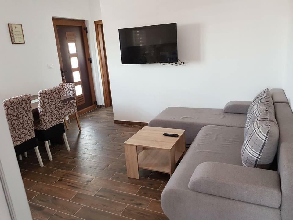 Apartmani Dada Starigrad Paklenica Exteriér fotografie