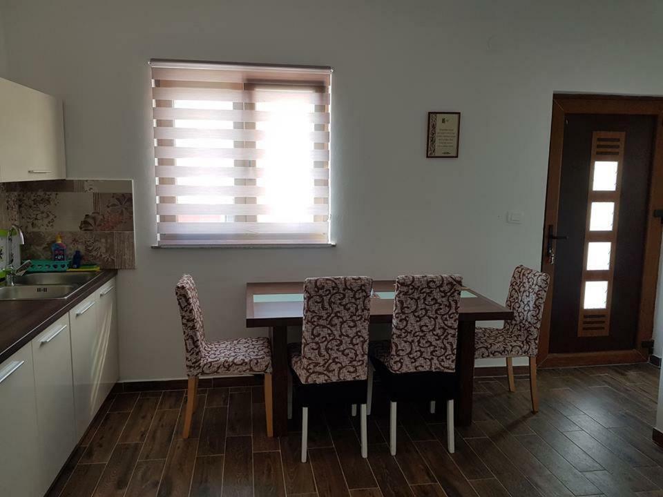 Apartmani Dada Starigrad Paklenica Exteriér fotografie