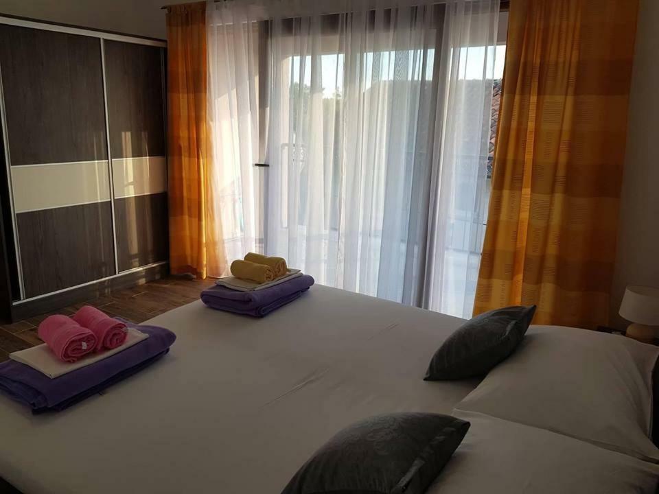 Apartmani Dada Starigrad Paklenica Exteriér fotografie