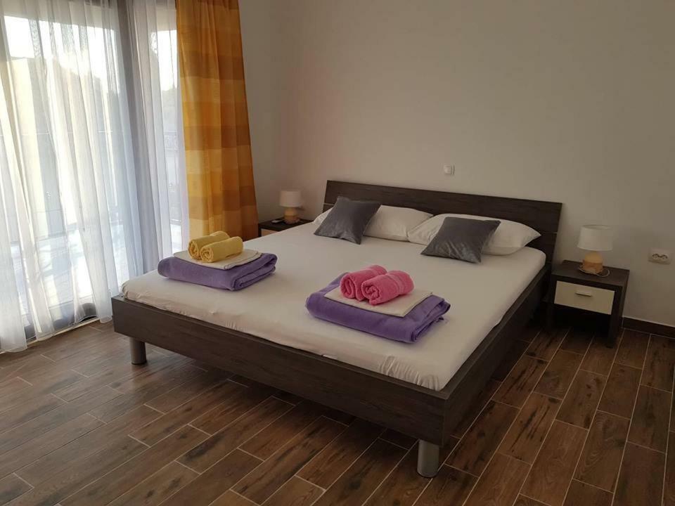 Apartmani Dada Starigrad Paklenica Exteriér fotografie
