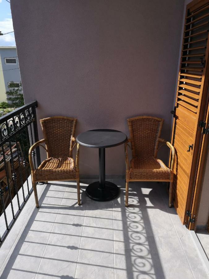 Apartmani Dada Starigrad Paklenica Exteriér fotografie