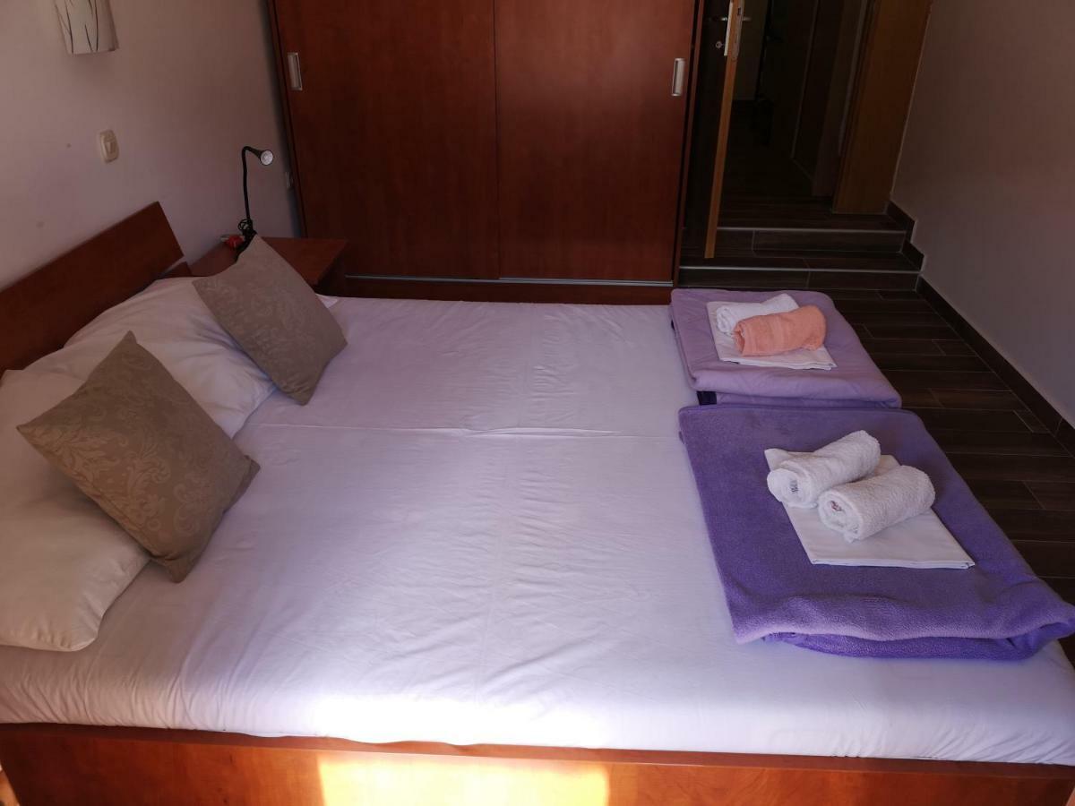 Apartmani Dada Starigrad Paklenica Exteriér fotografie