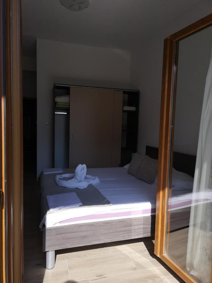 Apartmani Dada Starigrad Paklenica Exteriér fotografie